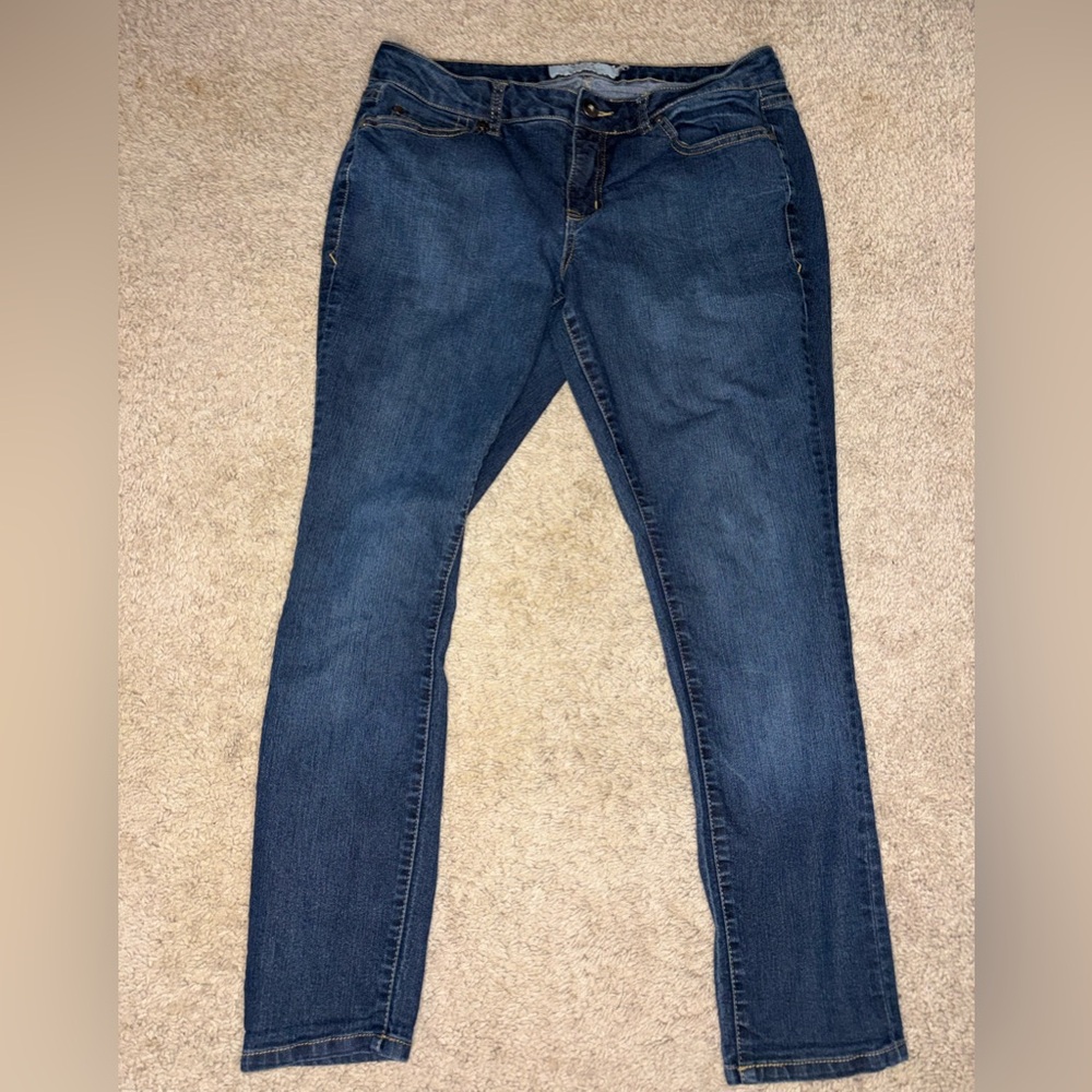 Women’s Sz 10S Torrid Boyfriend Straight Jeans